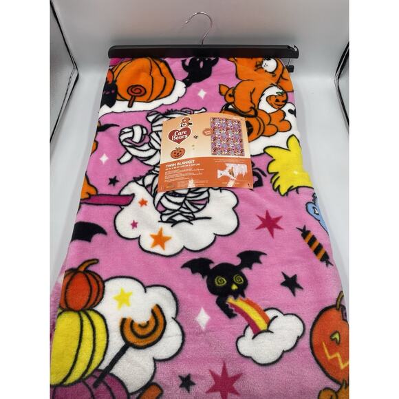 Care Bears HALLOWEEN 60”x90" Pink Super Soft Twin Blanket Mummies Pumpkins - Picture 4 of 7